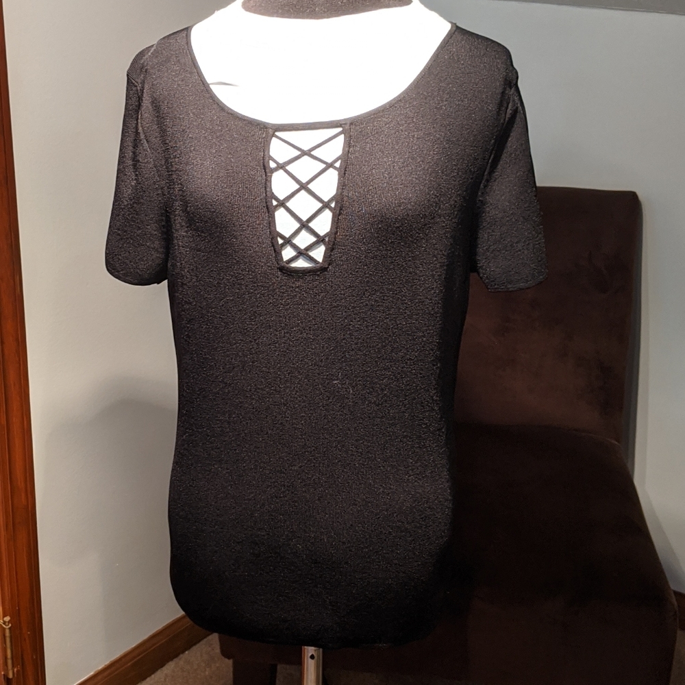 Cable & Gauge black top